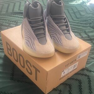Adidas Yeezy QNTM in Gray and Tan